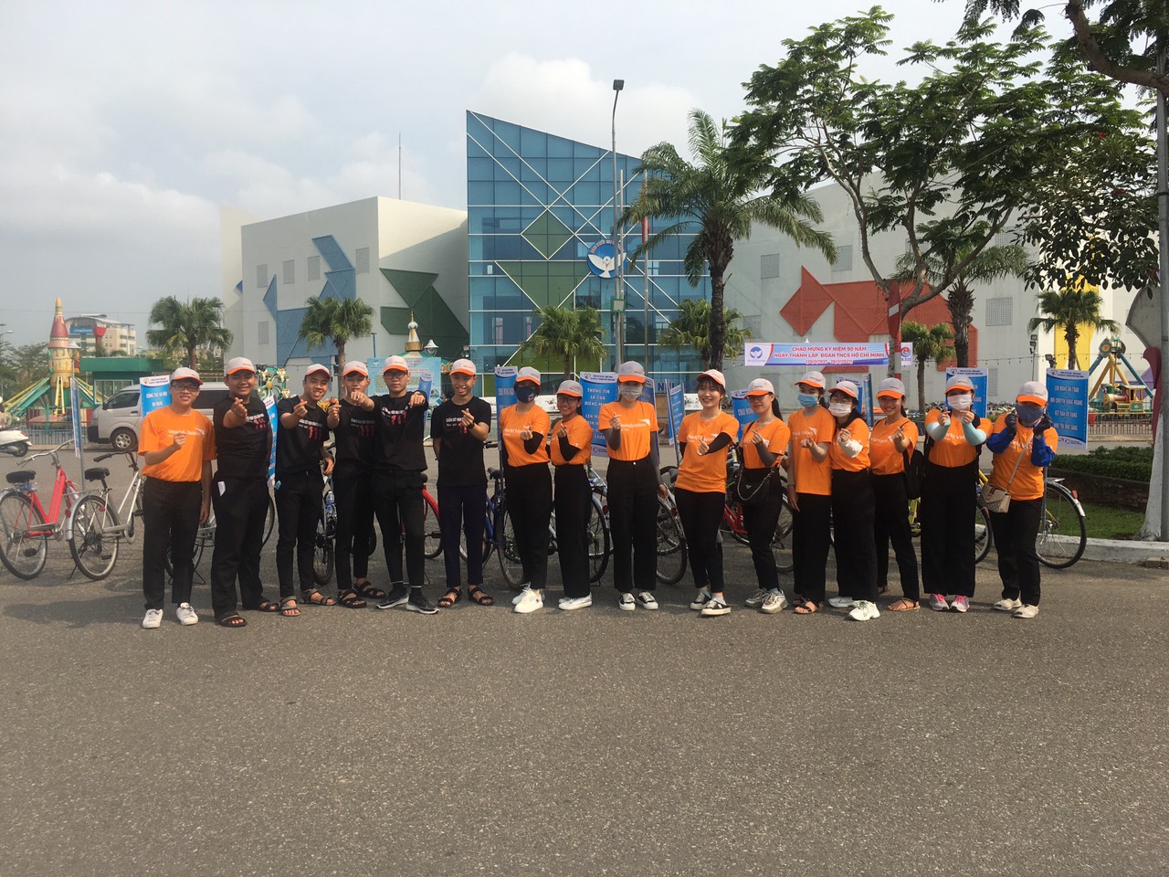 Diễu hành xe đạp tuyên truyền chào mừng Ngày Công tác xã hội Việt Nam 25/3/2021